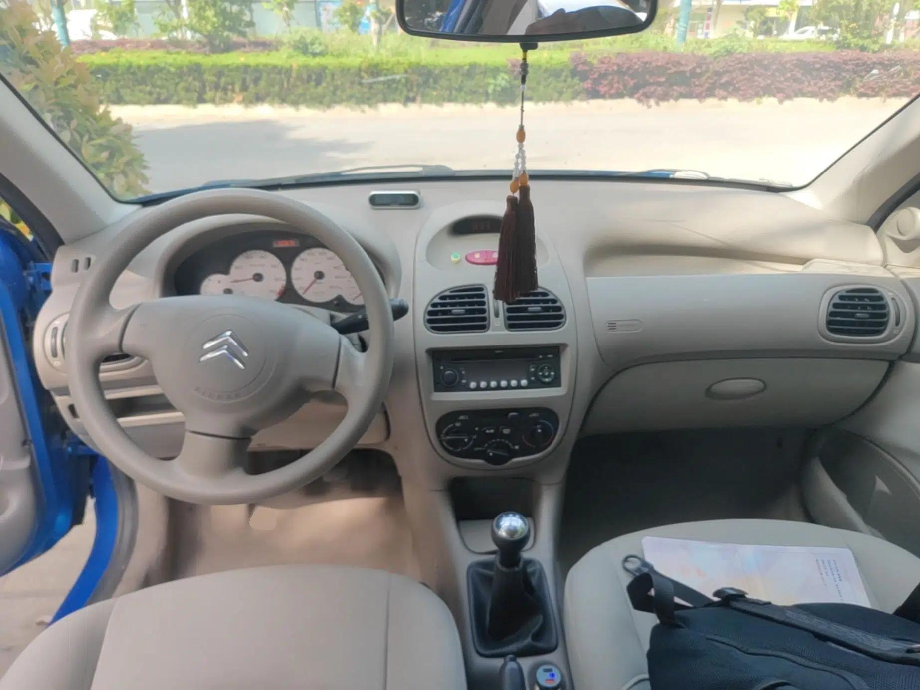 Citroen C2 2012 1.4L Manual Comfort Edition — миниатюра 12
