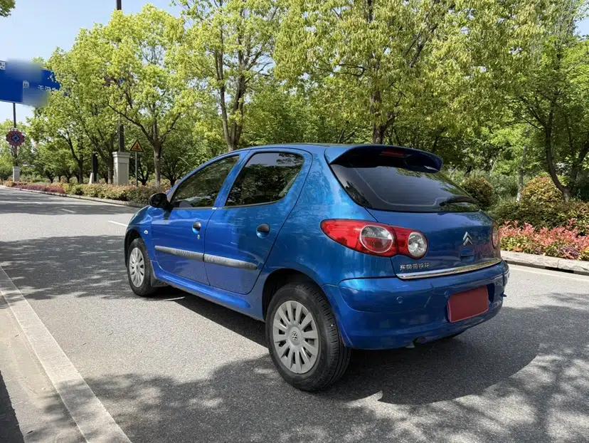 Citroen C2 2012 1.4L Manual Comfort Edition — миниатюра 3