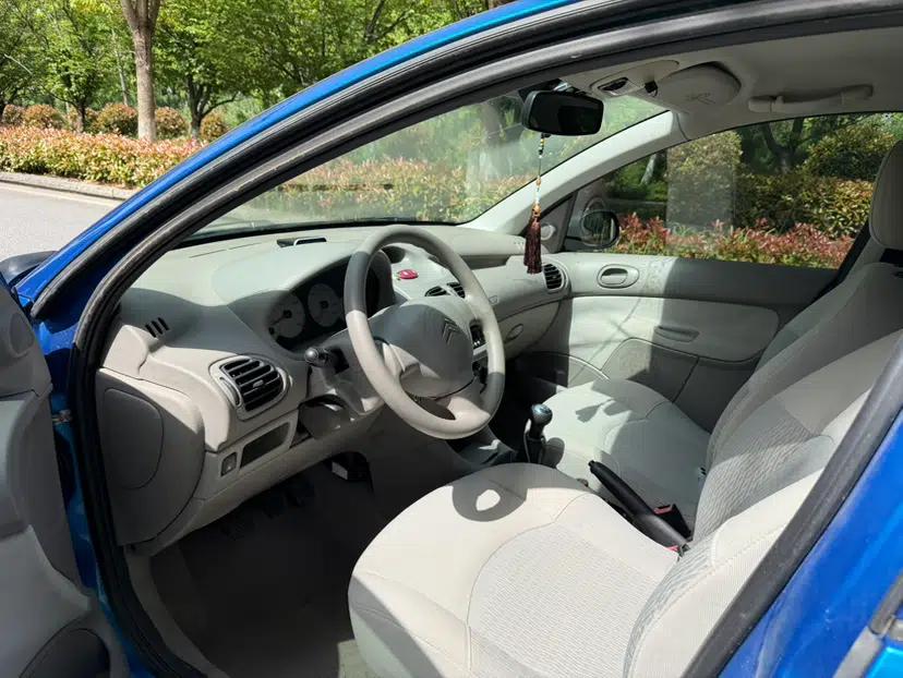 Citroen C2 2012 1.4L Manual Comfort Edition — миниатюра 4
