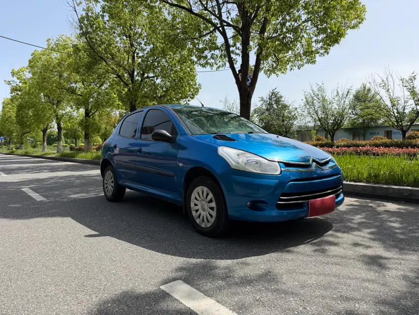 Citroen C2 2012 1.4L Manual Comfort Edition — миниатюра 9