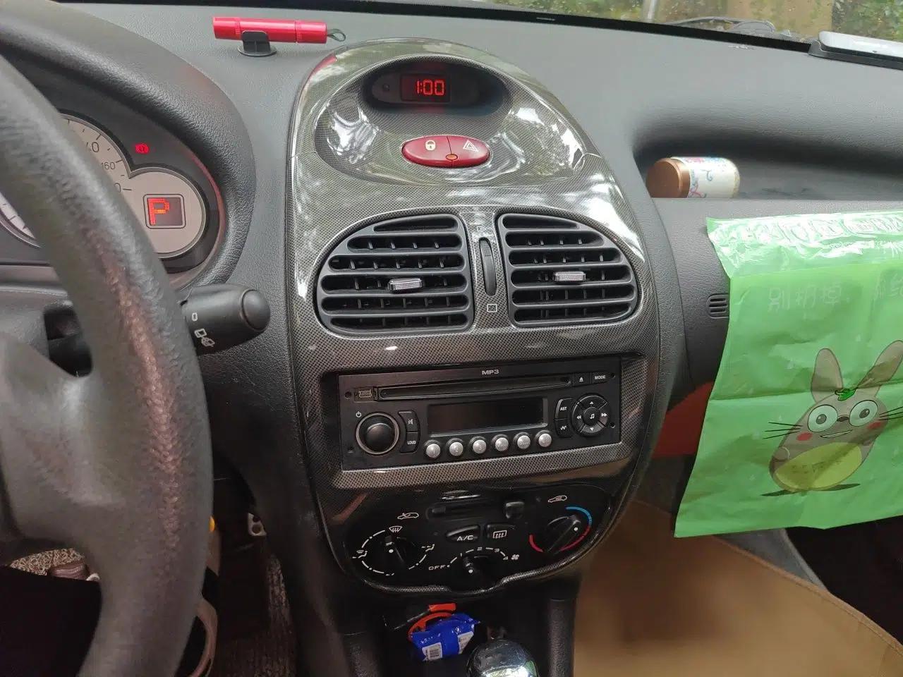 Citroen C2 2012 1.6L Automatic Sport Model — миниатюра 14