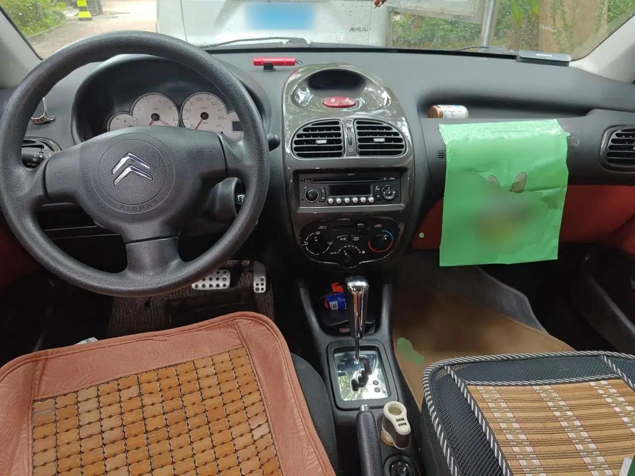 Citroen C2 2012 1.6L Automatic Sport Model — миниатюра 10