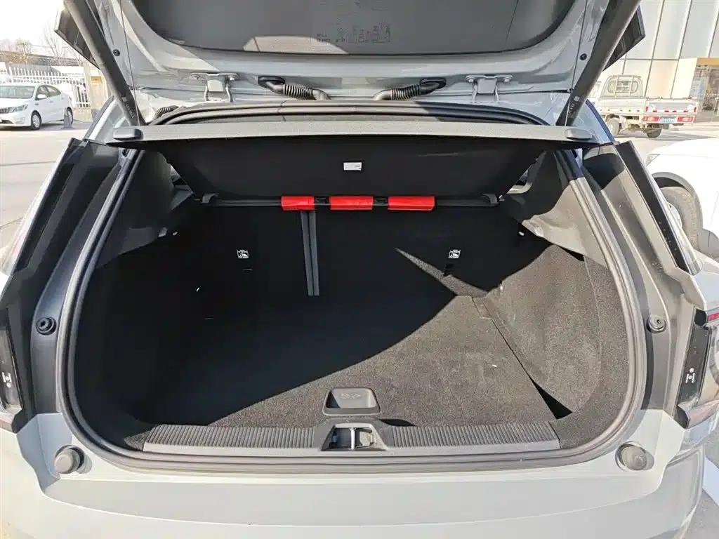 Volvo EX30 2025 Rear-Wheel Drive Long Range Ultra — миниатюра 9