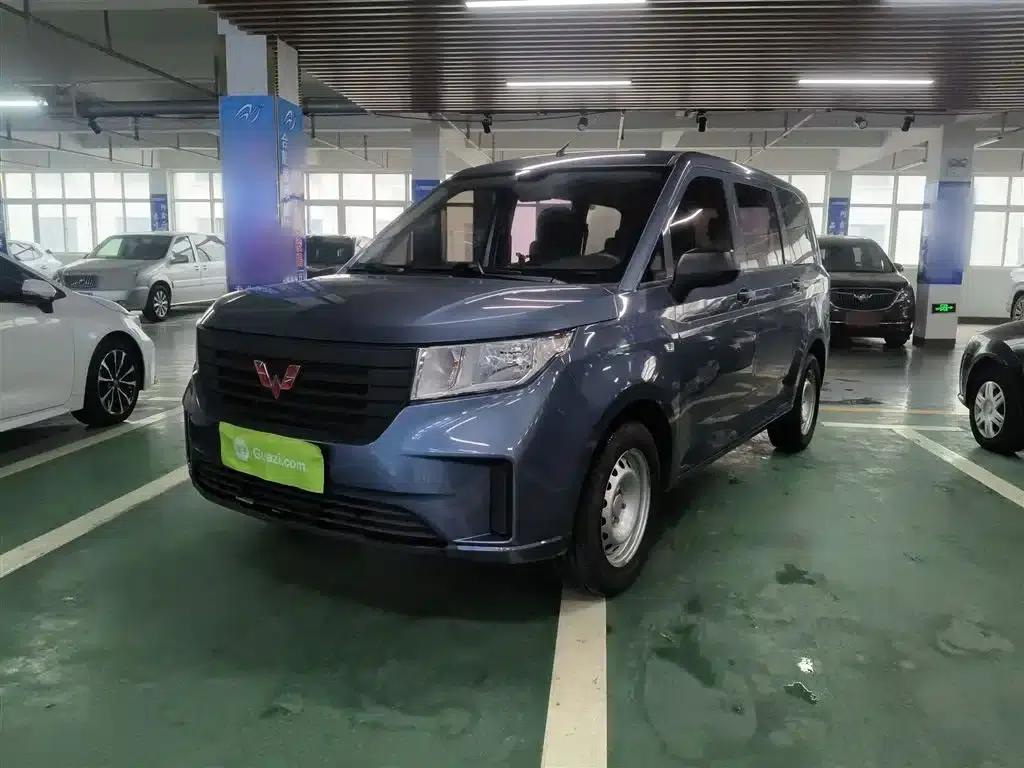 Wuling Hongguang PLUS 2020 1.5L Manual Standard 5-Seater — миниатюра 2