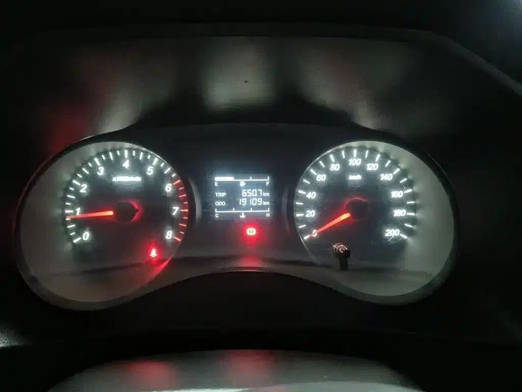 Wuling Hongguang PLUS 2020 1.5L Manual Standard 5-Seater — миниатюра 12