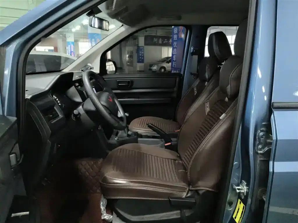 Wuling Hongguang PLUS 2020 1.5L Manual Standard 5-Seater — миниатюра 15