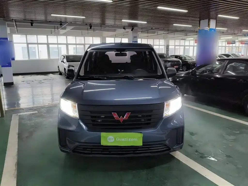 Wuling Hongguang PLUS 2020 1.5L Manual Standard 5-Seater — миниатюра 3
