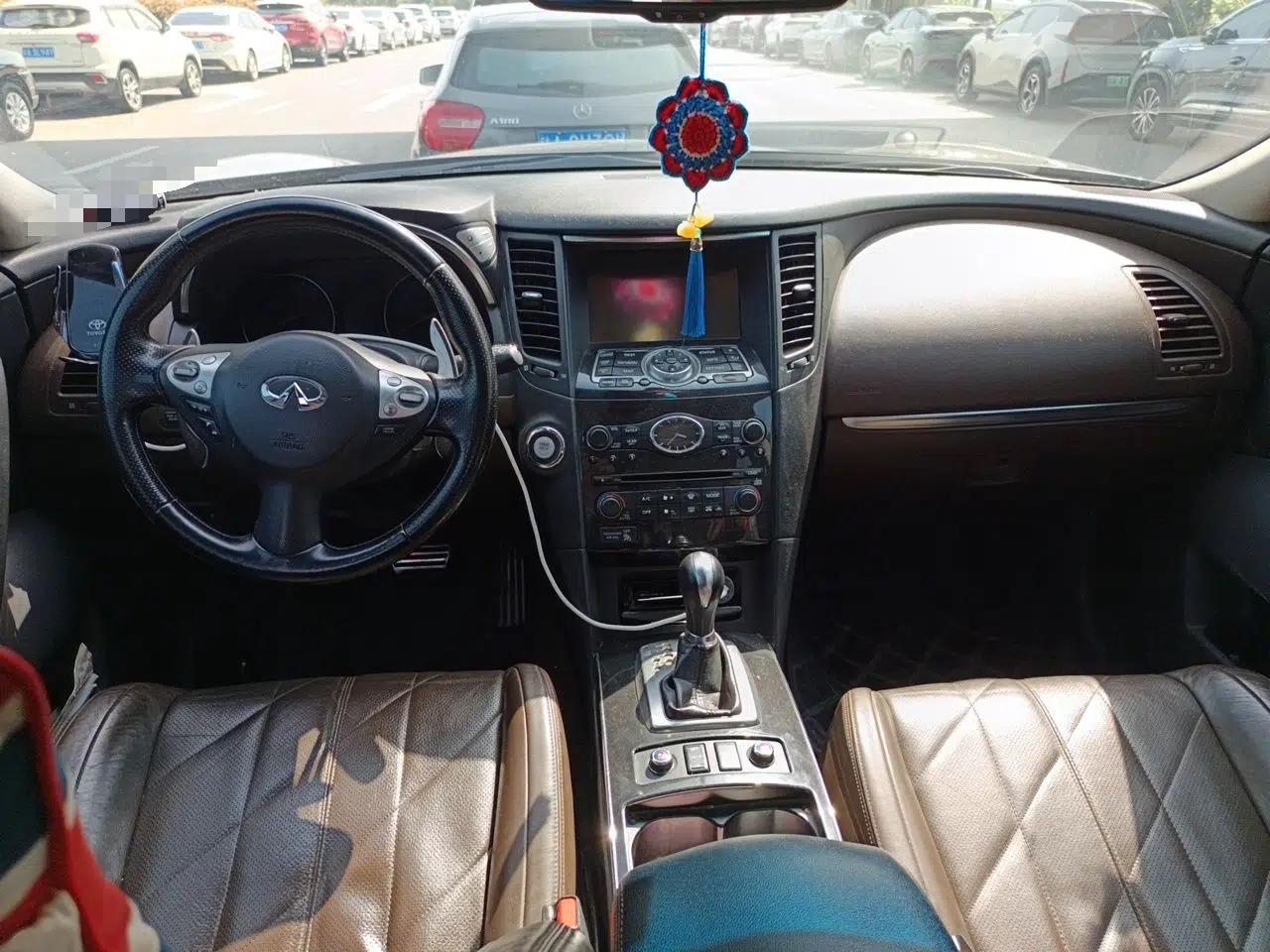 Infiniti FX 2010 FX35 Ultimate Edition — миниатюра 10
