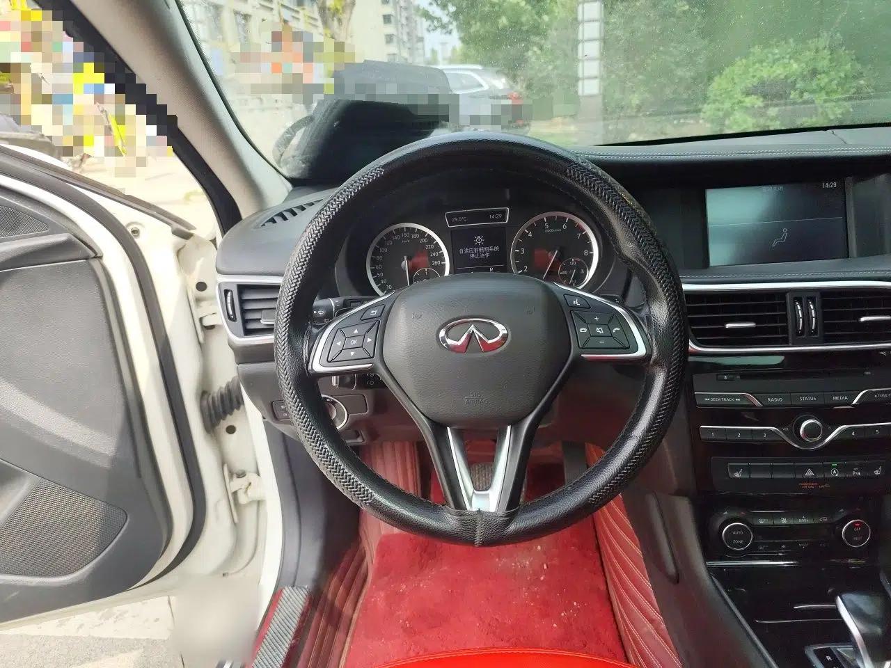 Infiniti QX30 2017 1.6T Two-Wheel-Drive Sport Edition — миниатюра 11
