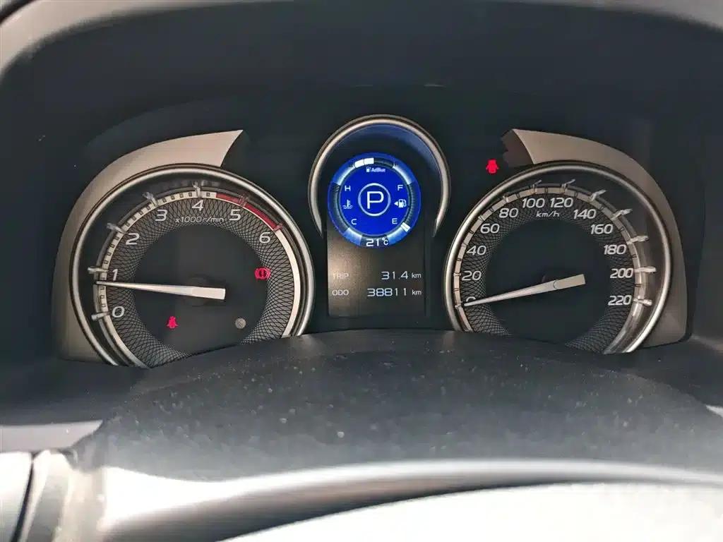 D-MAX 2020 1.9T 2WD Automatic Comfort Edition (National VI Emission Standard) RZ4E Hi-Power — миниатюра 12