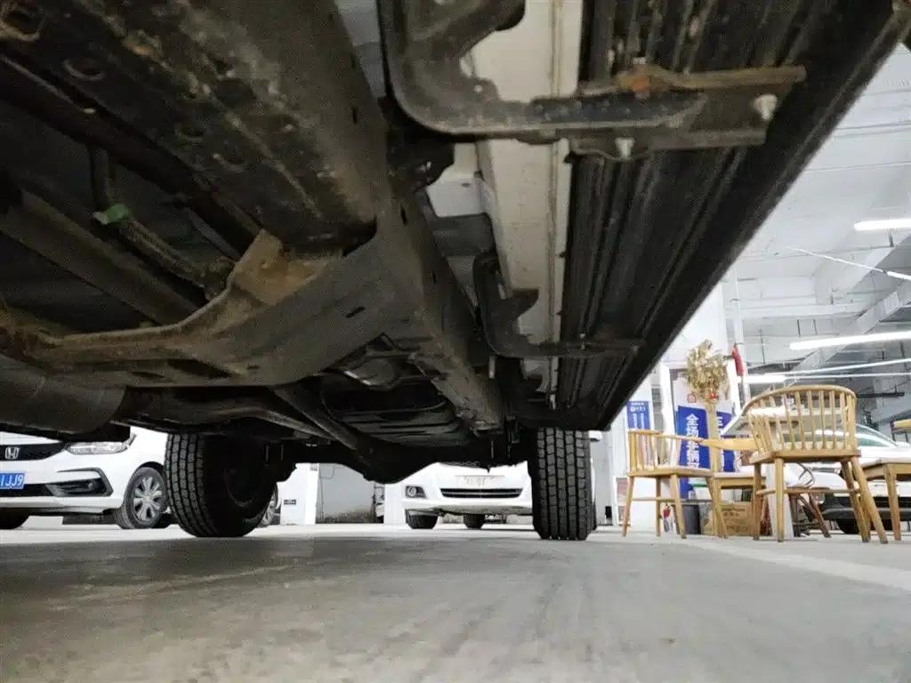 TAGA 2021 3.0T Diesel Manual 2WD Luxury Long Wheelbase 4KH1CT6H1 — миниатюра 18