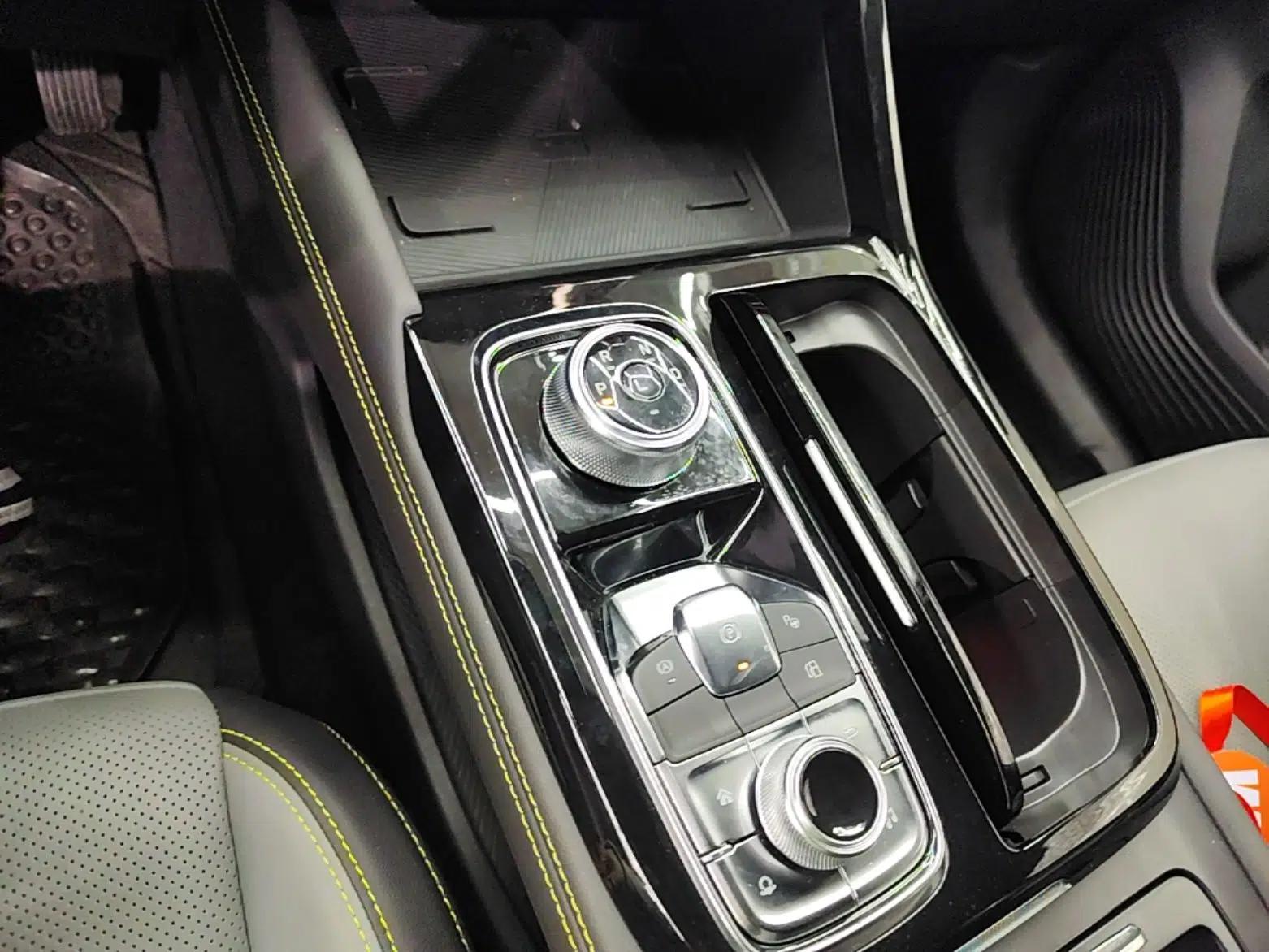 Ford Equator Sport New Energy 2025 Luxury Edition — миниатюра 16