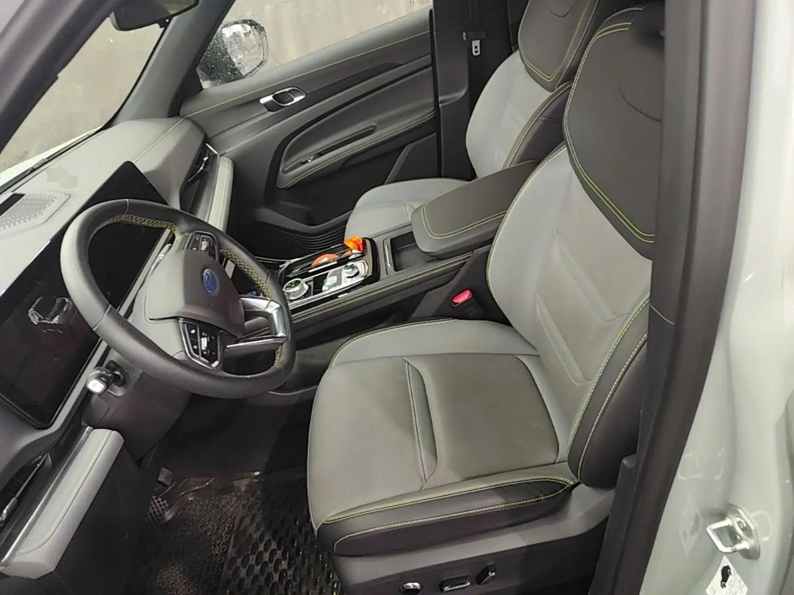 Ford Equator Sport New Energy 2025 Luxury Edition — миниатюра 17