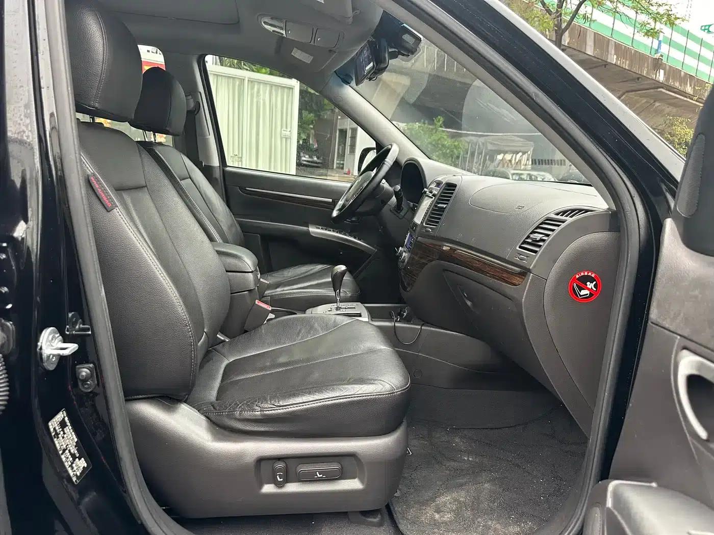Santa Fe Classic 2011 2.4 Supreme Edition 7-Seat 2WD — миниатюра 18