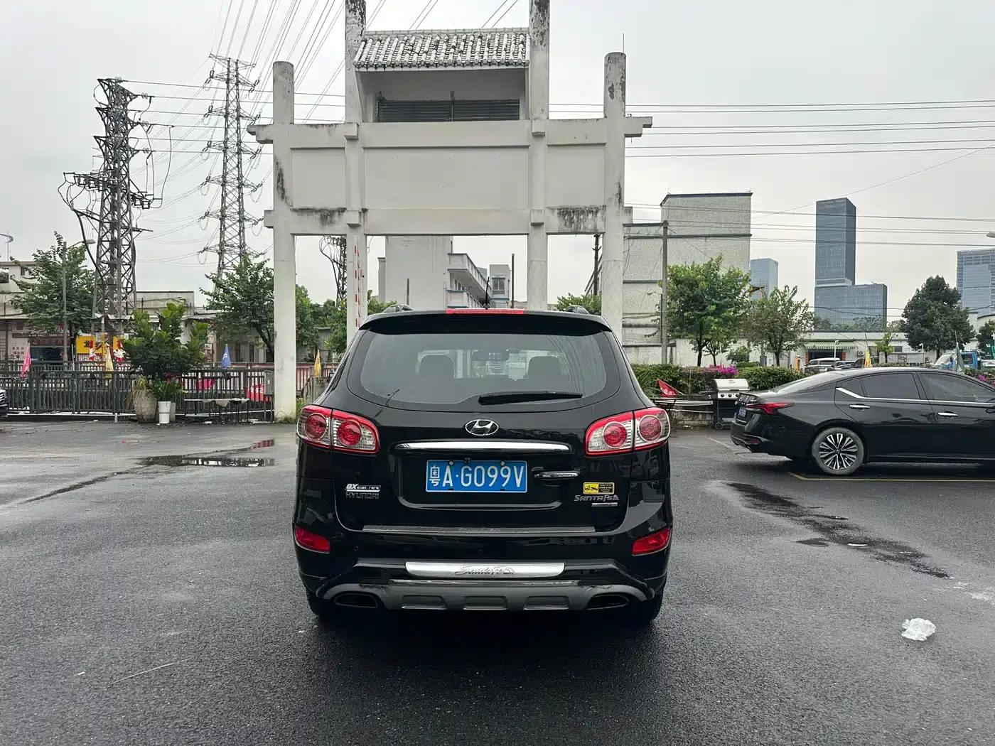 Santa Fe Classic 2011 2.4 Supreme Edition 7-Seat 2WD — миниатюра 6