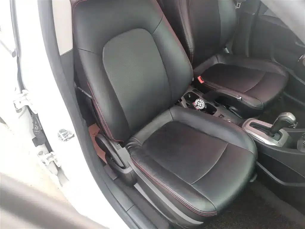 2014 Aveo Sedan 1.4SL AT Fashion Sunroof Edition — миниатюра 25