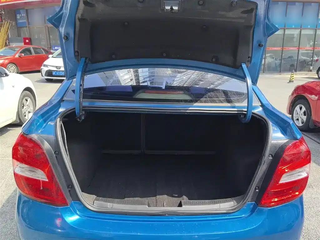2014 Aveo Sedan 1.4SL MT Comfort Edition — миниатюра 19