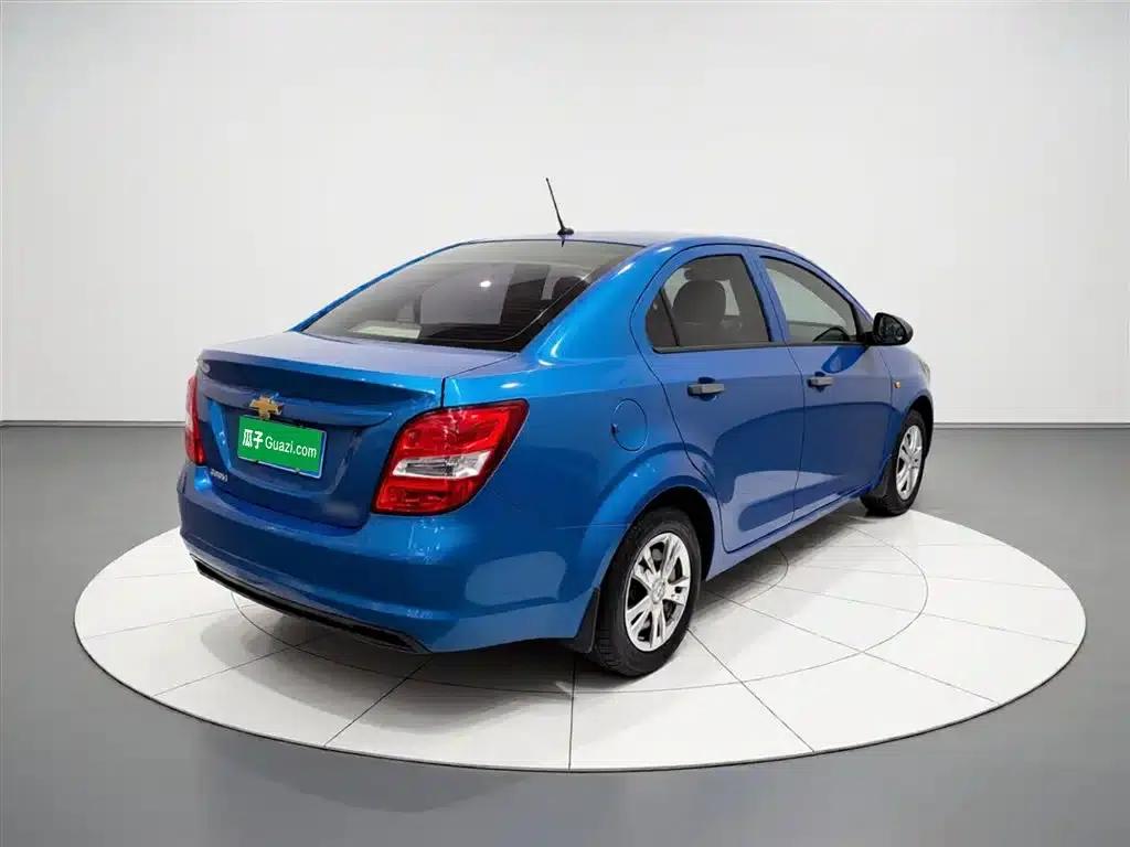 2014 Aveo Sedan 1.4SL MT Comfort Edition — миниатюра 7