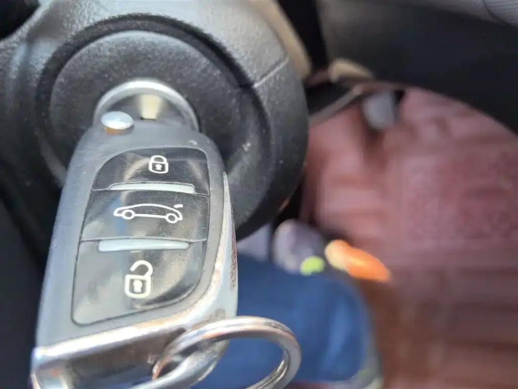 2014 Aveo Sedan 1.4SL MT Comfort Edition — миниатюра 9