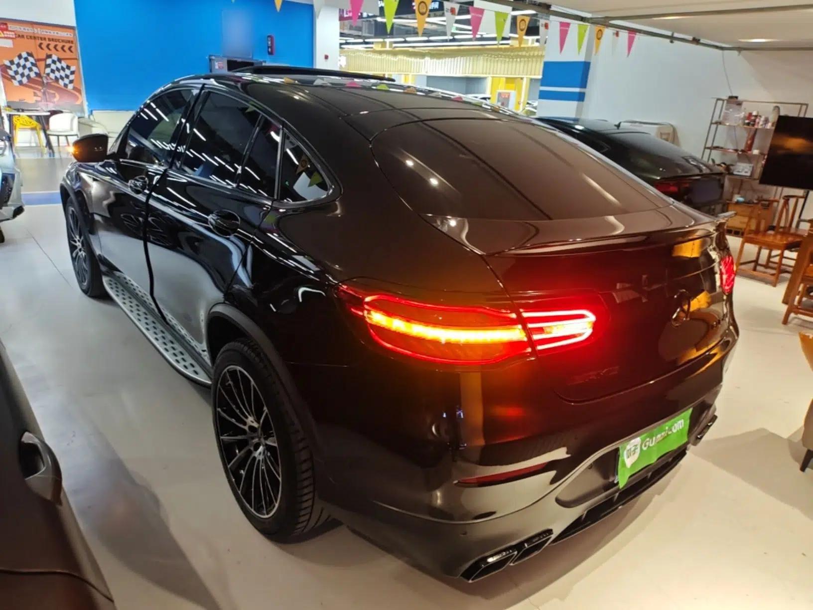 Mercedes-Benz GLC Coupe AMG 2017 AMG GLC 43 4MATIC Coupe SUV — миниатюра 7