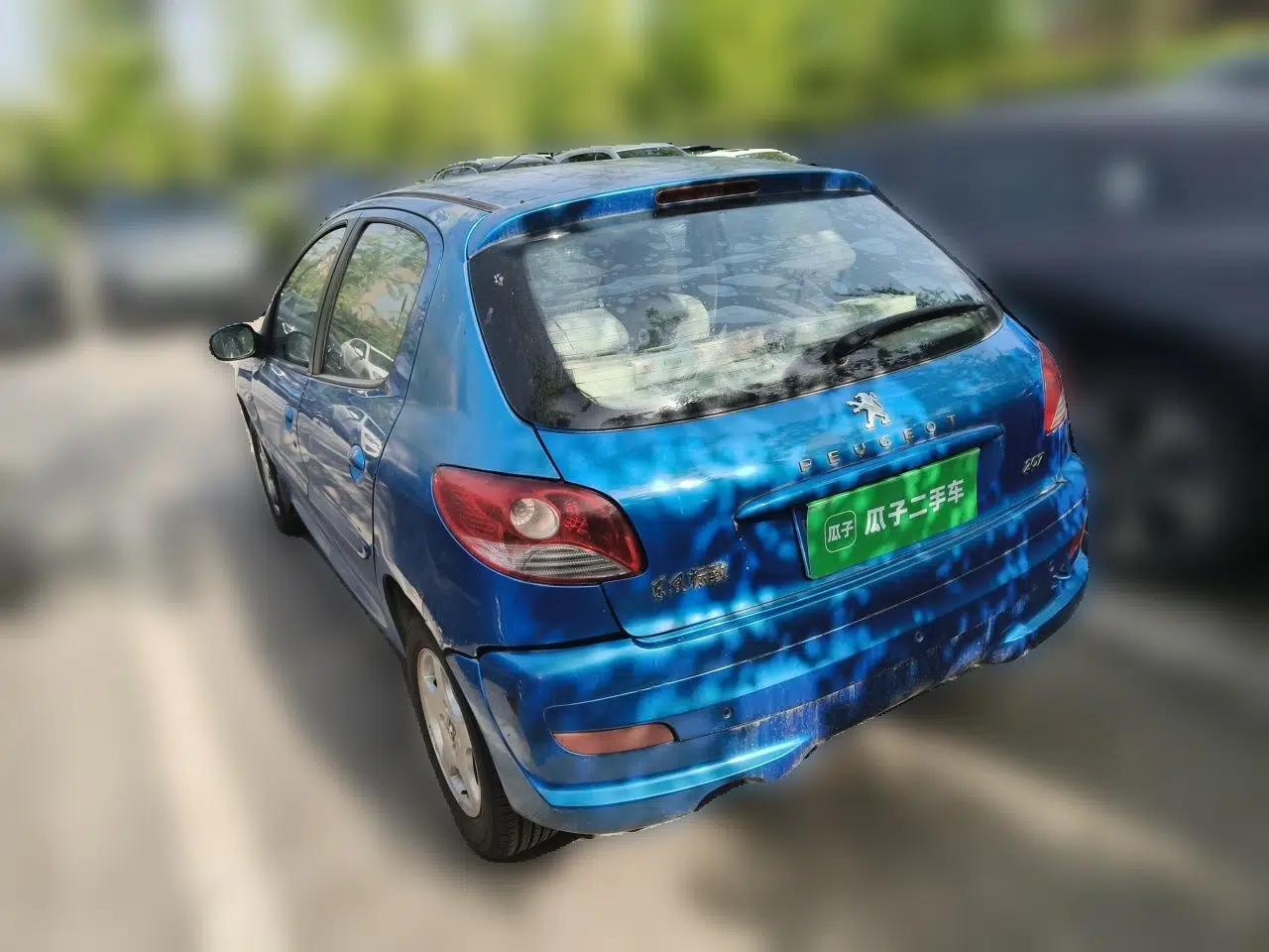 Peugeot 207 2011 Hatchback 1.4L Manual Yule Edition — миниатюра 4