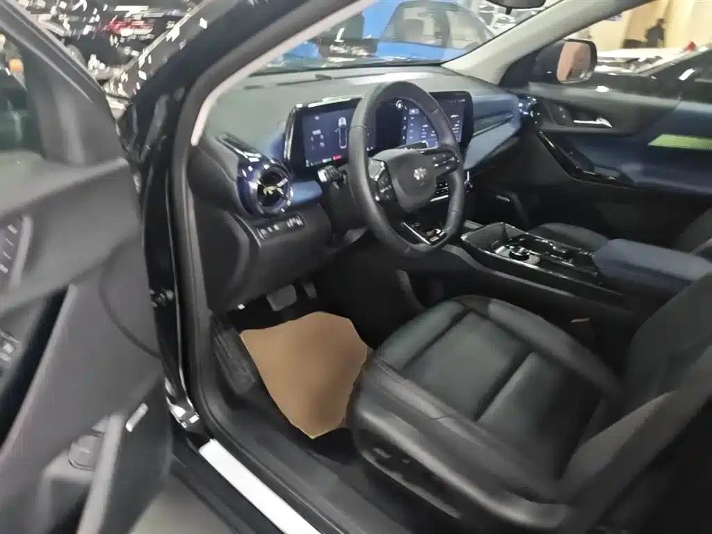 2024 Chevrolet Equinox Plus 102km RS Ultimate Edition — миниатюра 16