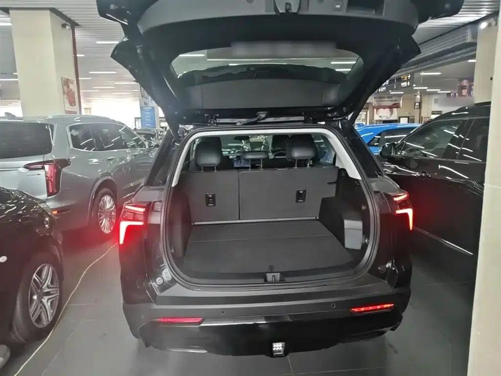 2024 Chevrolet Equinox Plus 102km RS Ultimate Edition — миниатюра 19