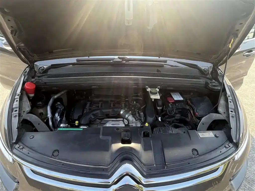 2015 Civic C4 1.6T Luxury 5-seater — миниатюра 10