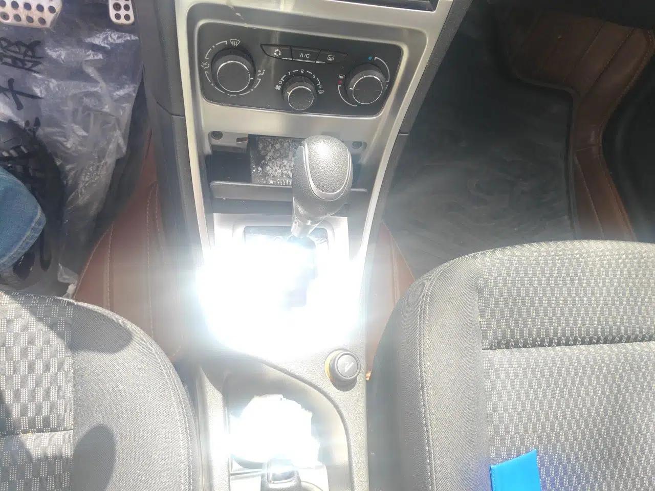 Peugeot 307 2012 1.6L Automatic CROSS — миниатюра 15