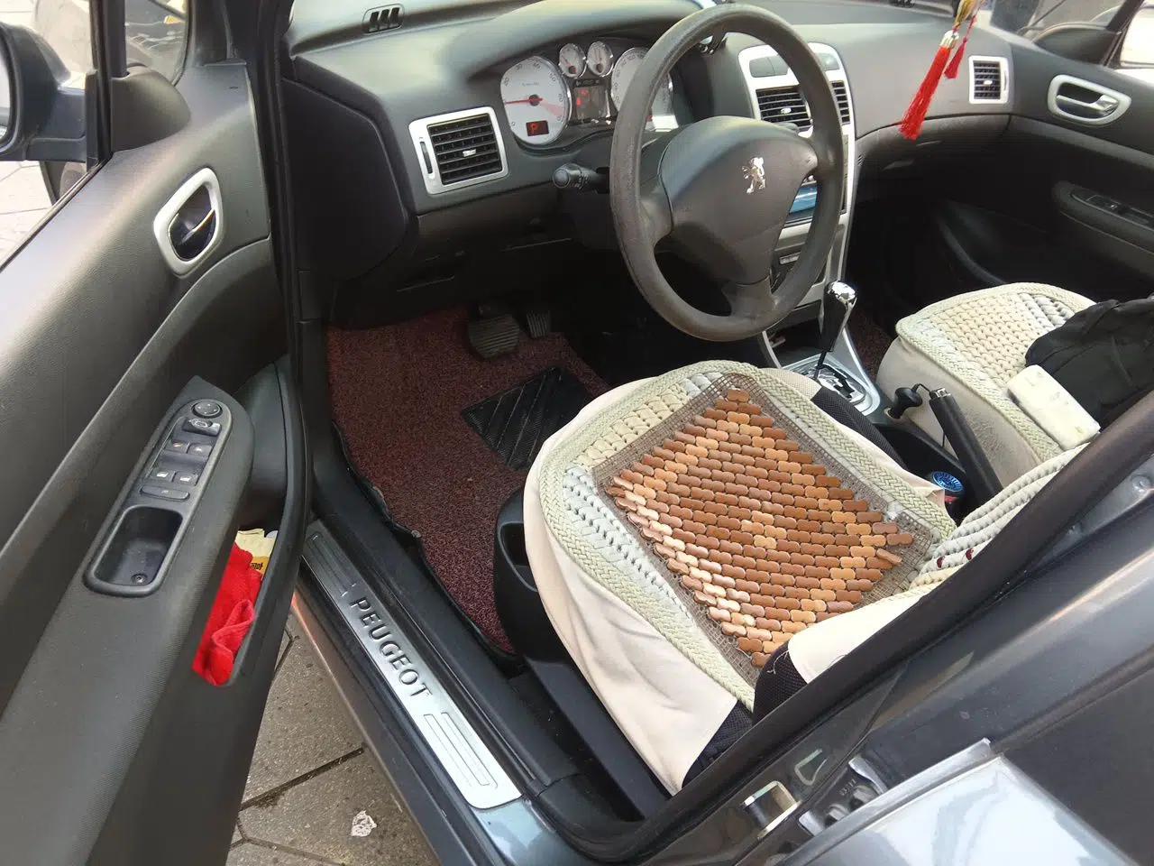 Peugeot 307 2010 Hatchback 1.6L Automatic Comfort Edition — миниатюра 17
