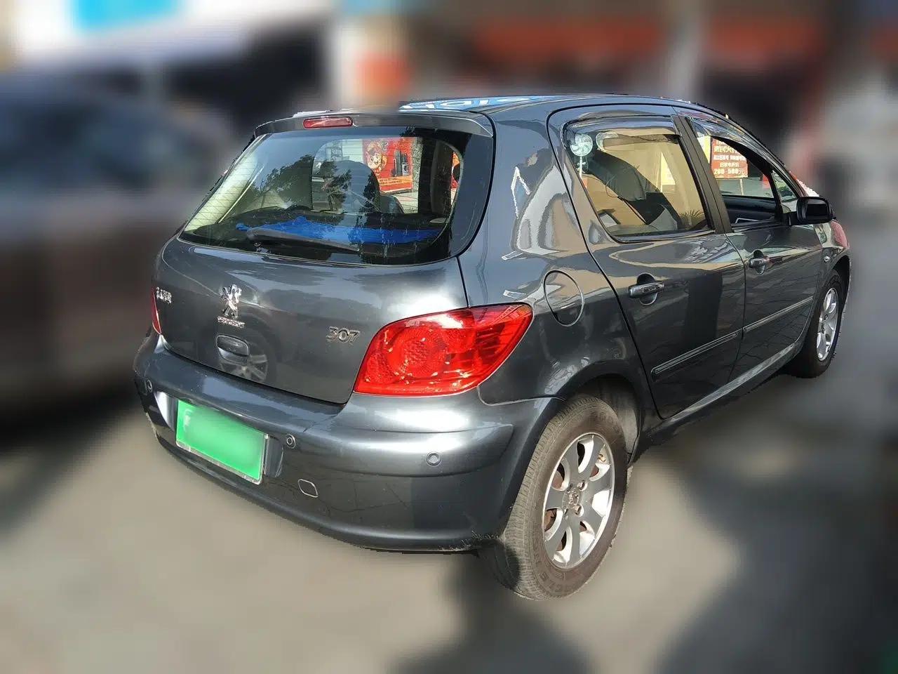 Peugeot 307 2010 Hatchback 1.6L Automatic Comfort Edition — миниатюра 6