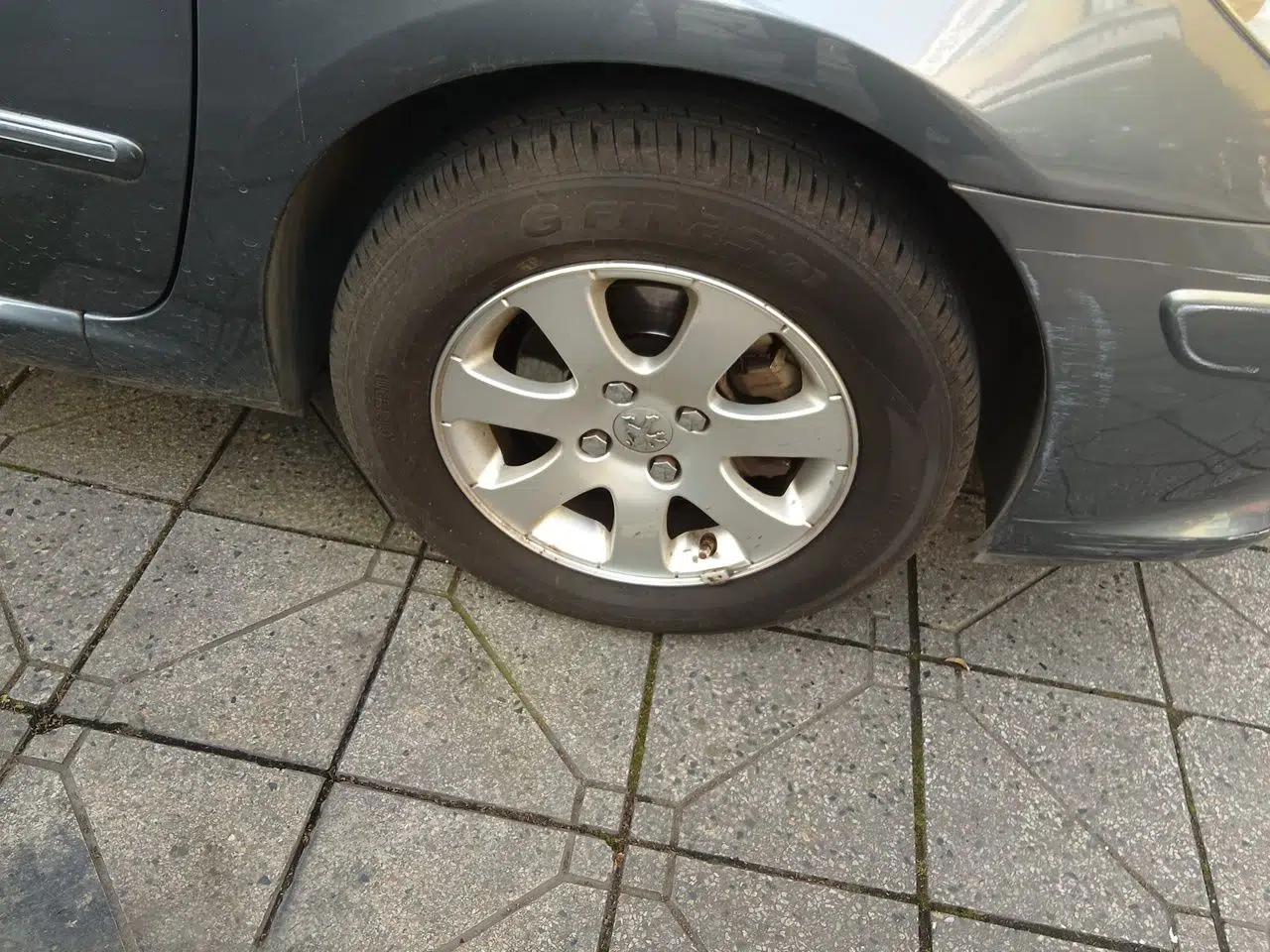 Peugeot 307 2010 Hatchback 1.6L Automatic Comfort Edition — миниатюра 8