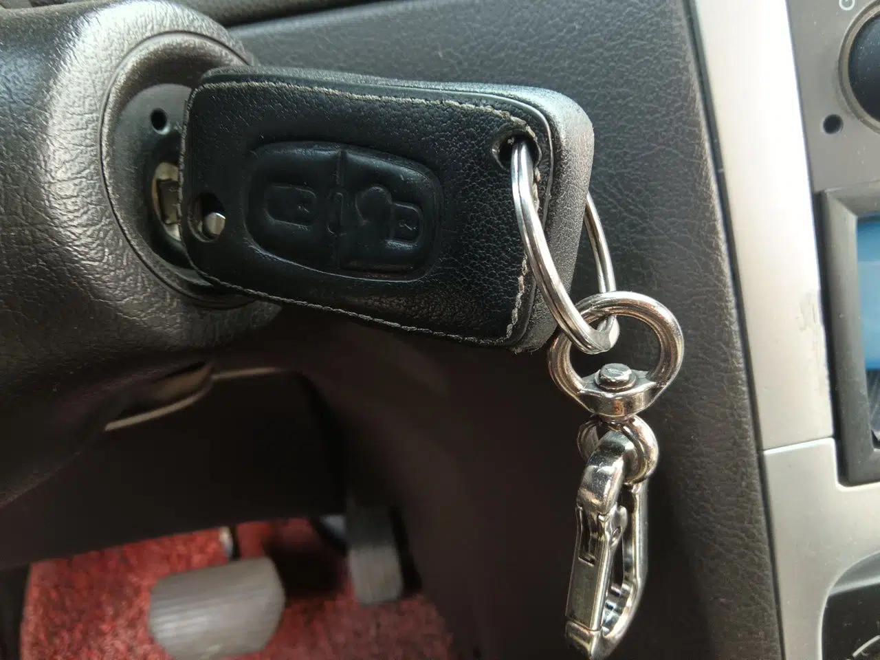 Peugeot 307 2010 Hatchback 1.6L Automatic Comfort Edition — миниатюра 9