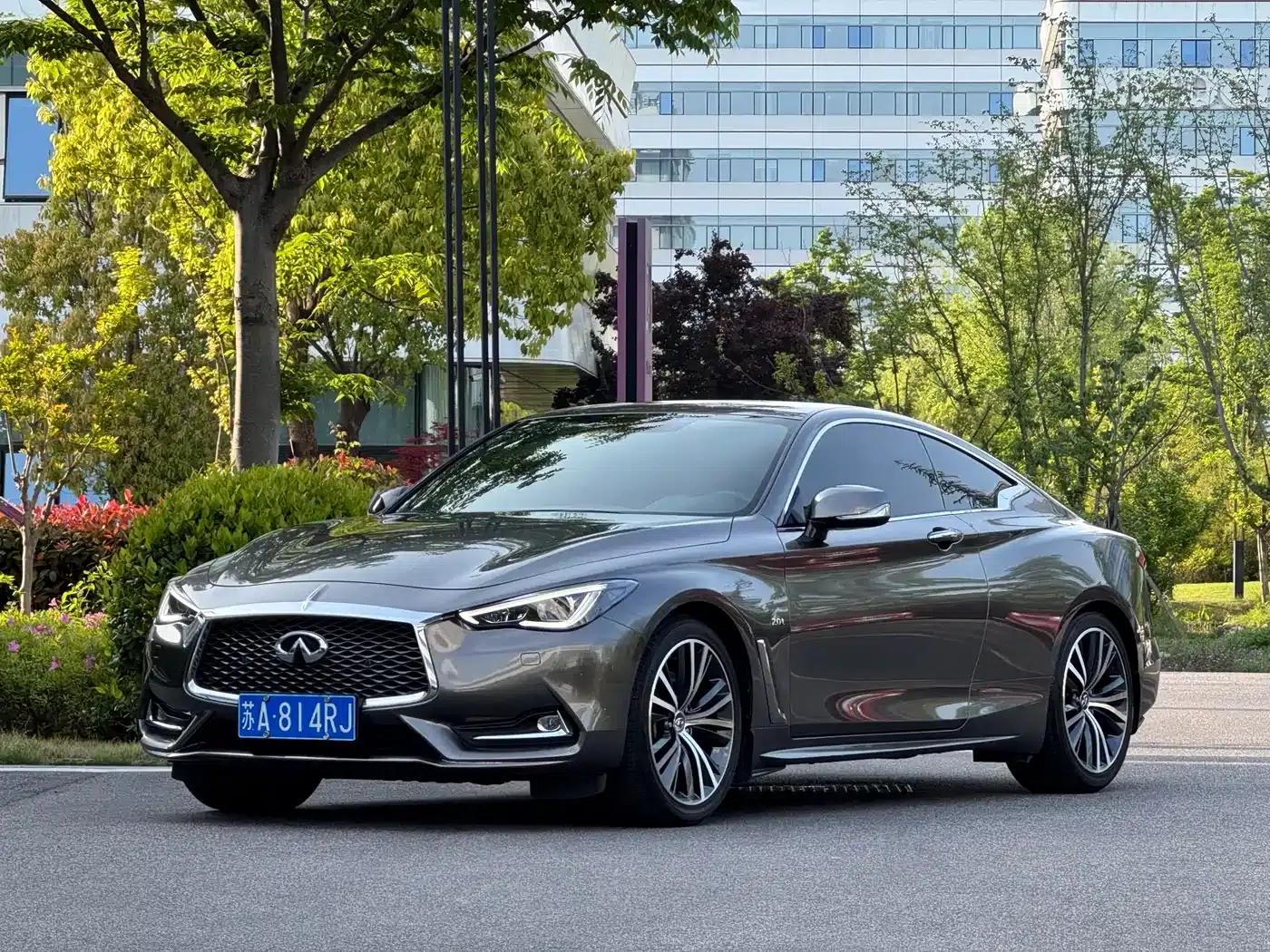 Infiniti Q60 2019 2.0T Luxury Edition — миниатюра 1