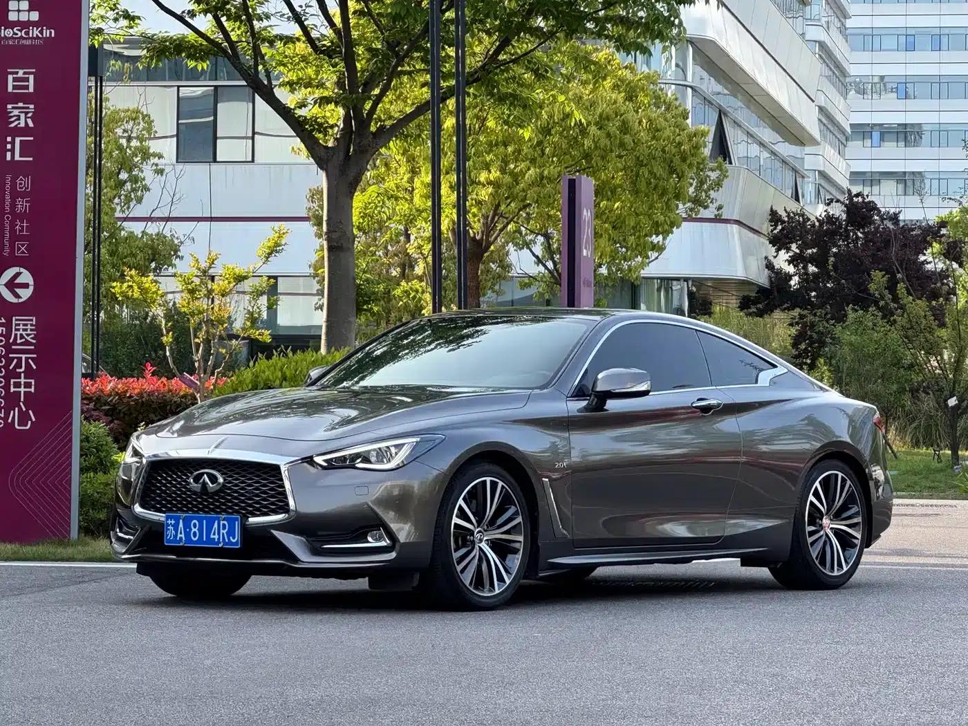 Infiniti Q60 2019 2.0T Luxury Edition — миниатюра 2