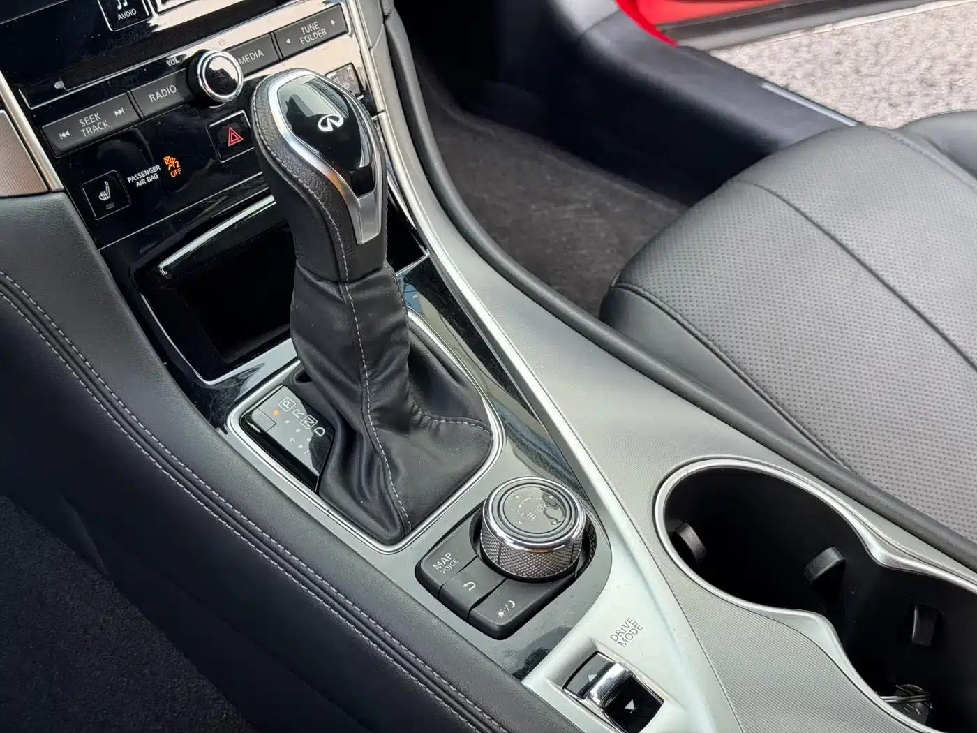 Infiniti Q60 2019 2.0T Luxury Edition — миниатюра 12