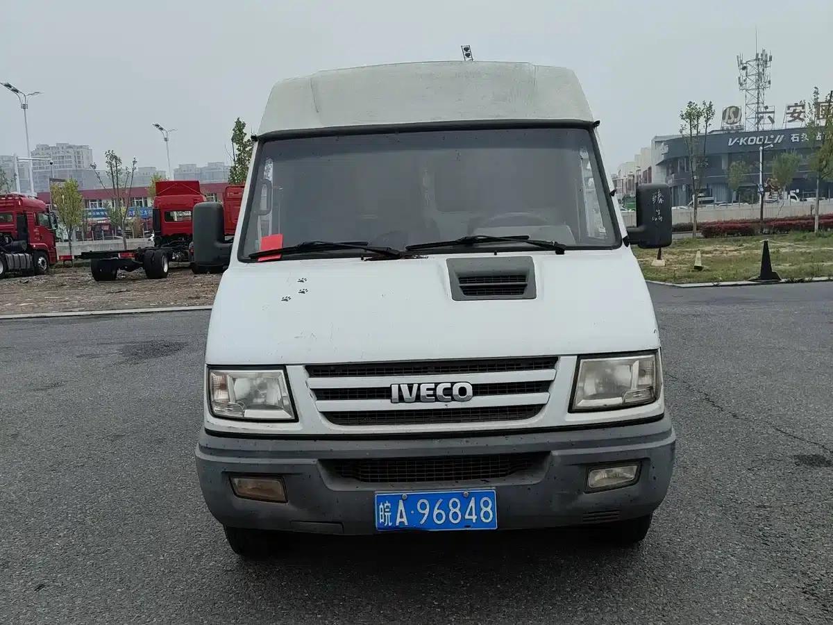 Iveco DeYi 2012 2.8T-A35 Logistics Version 1 (Mid-top) — миниатюра 2