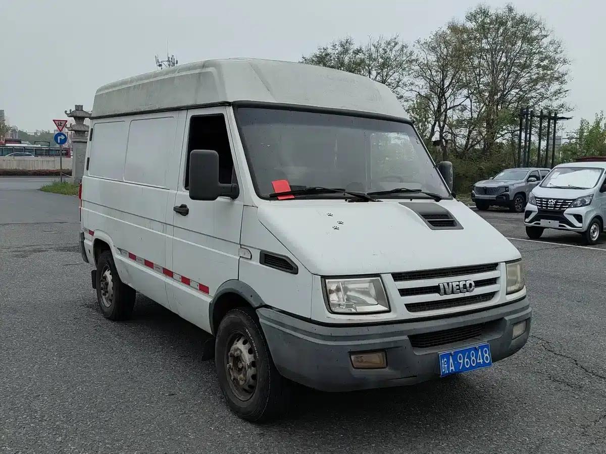 Iveco DeYi 2012 2.8T-A35 Logistics Version 1 (Mid-top) — миниатюра 3