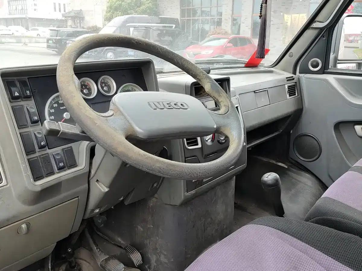 Iveco DeYi 2012 2.8T-A35 Logistics Version 1 (Mid-top) — миниатюра 4