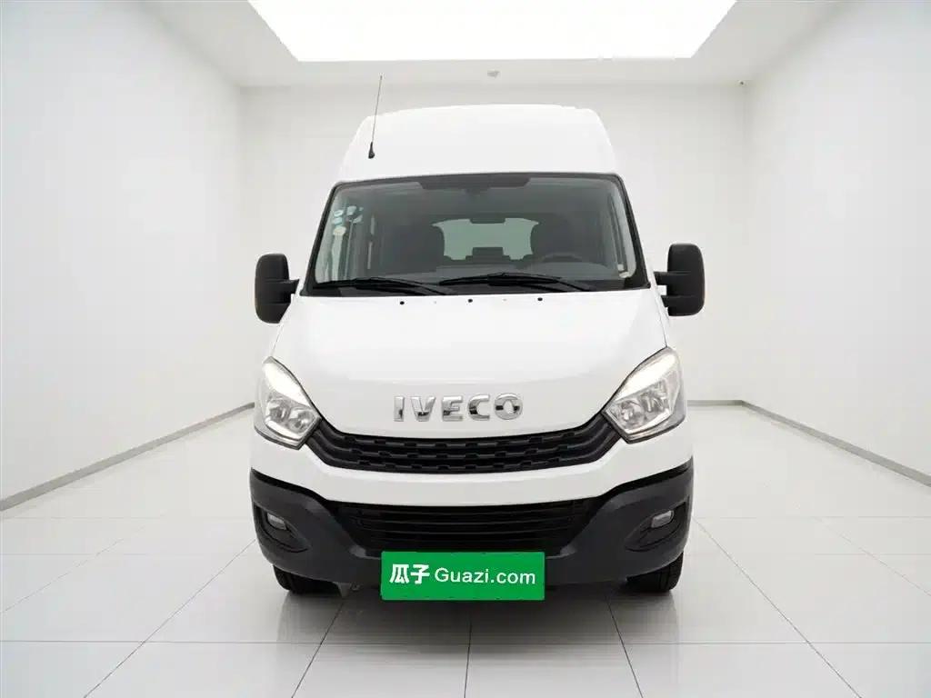 Iveco Daily 2021 2.0T Manual Short Wheelbase Low Roof Side Sliding Door F1A — миниатюра 24