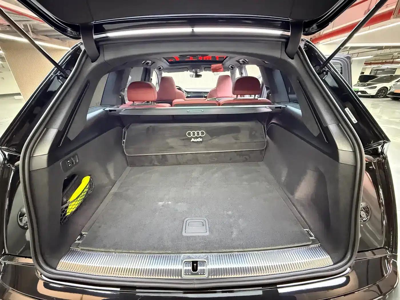 Audi SQ7 2024 4.0 TFSI — миниатюра 11