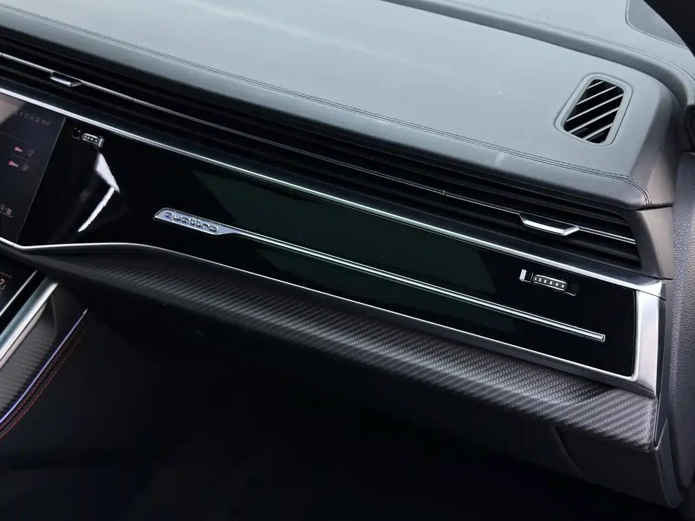 2022 Audi RS Q8 4.0T — миниатюра 23