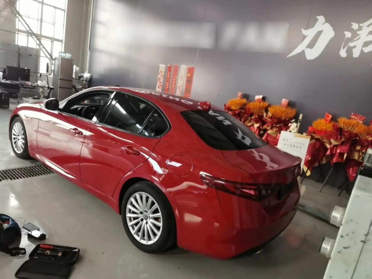 Alfa Romeo Giulia 2017 2.0T 200HP Elite Edition — миниатюра 4