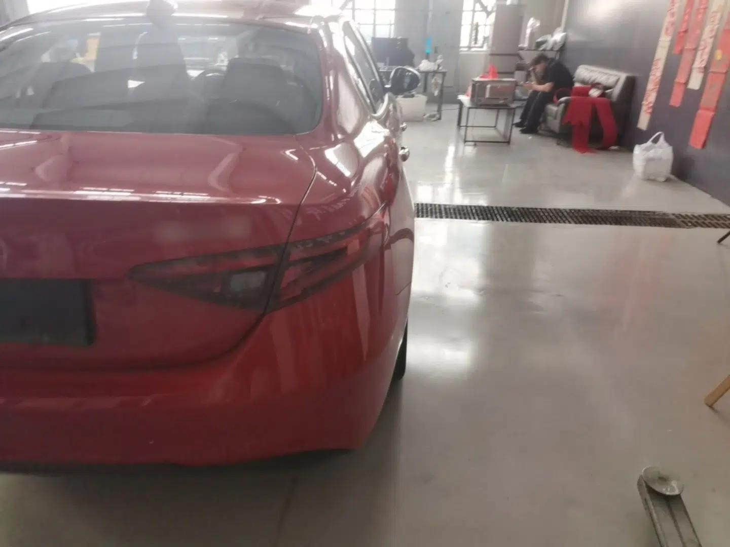 Alfa Romeo Giulia 2017 2.0T 200HP Elite Edition — миниатюра 7