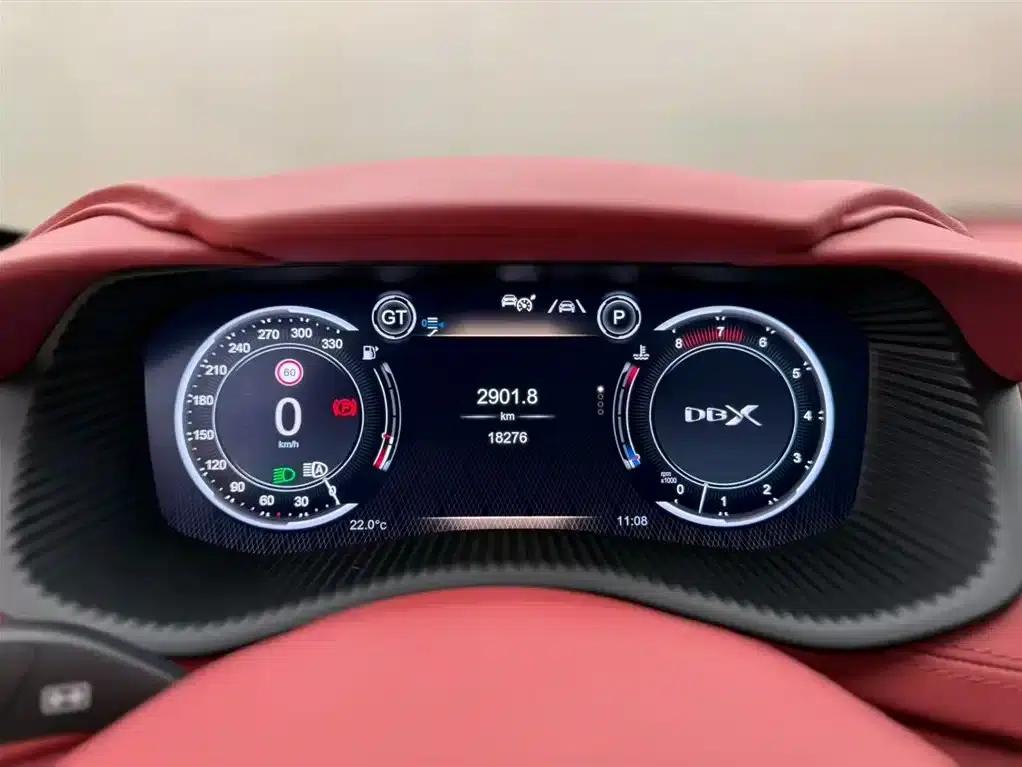 Aston Martin DBX 2024 3.0T STRAIGHT-SIX — миниатюра 8
