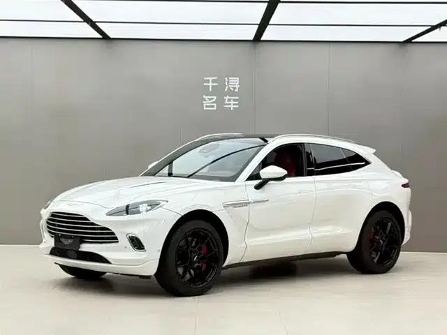 Aston Martin DBX 2024 3.0T STRAIGHT-SIX