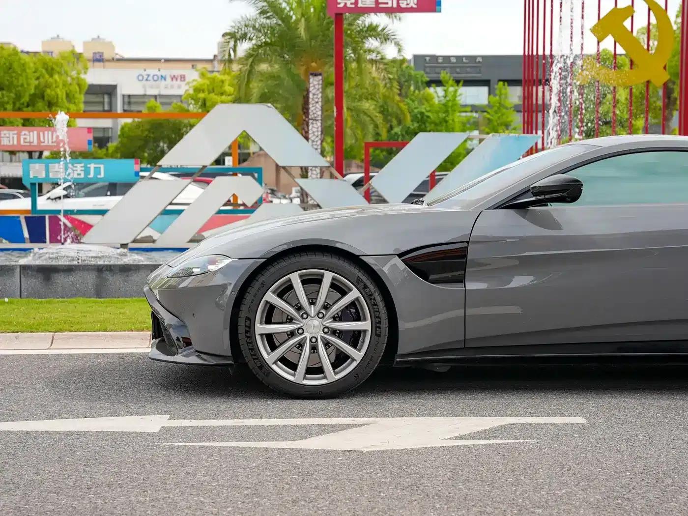 2020 V8 Vantage 4.0T V8 Coupe — миниатюра 11