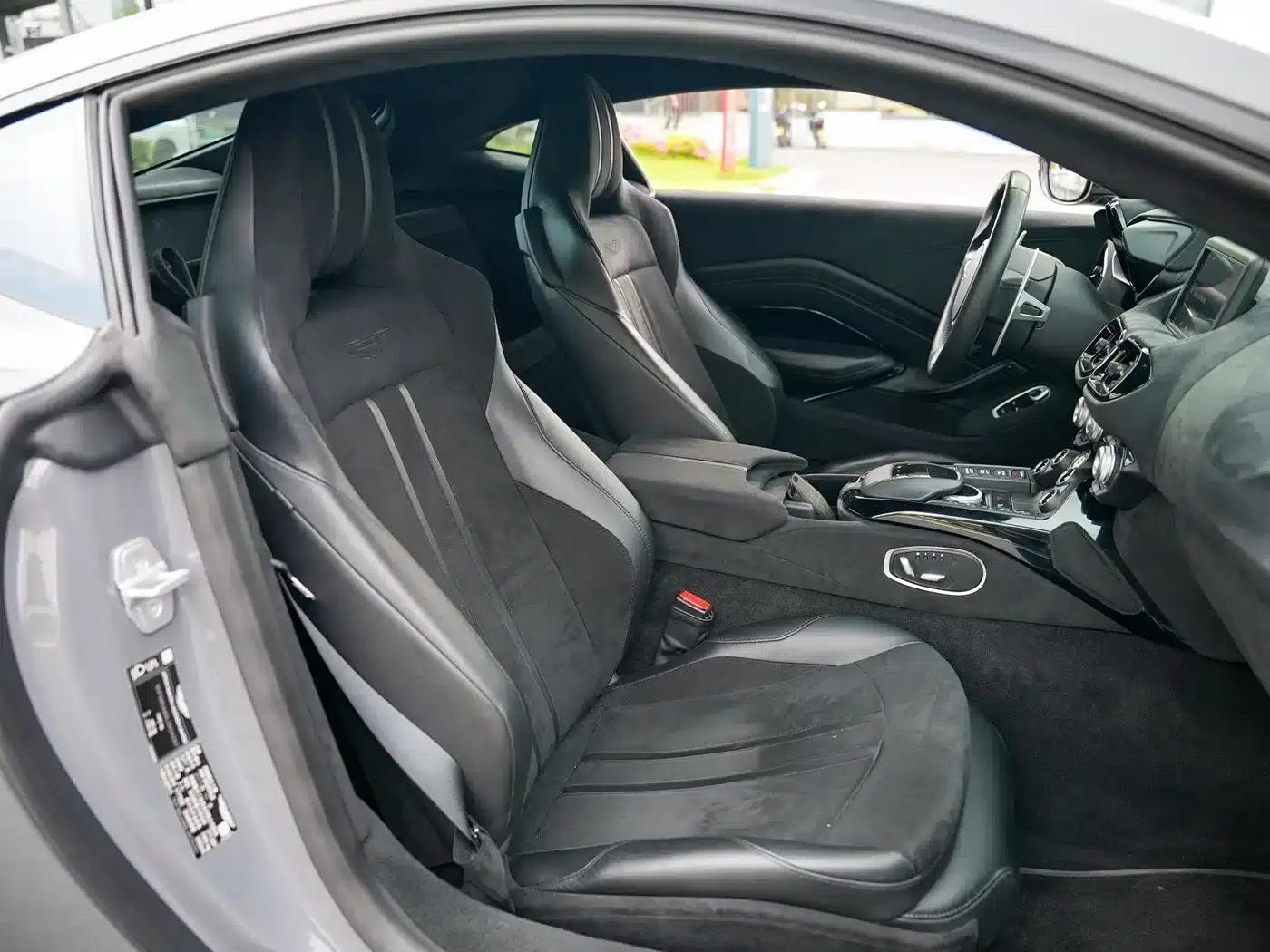 2020 V8 Vantage 4.0T V8 Coupe — миниатюра 15