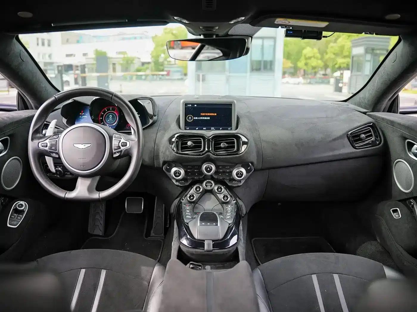2020 V8 Vantage 4.0T V8 Coupe — миниатюра 17