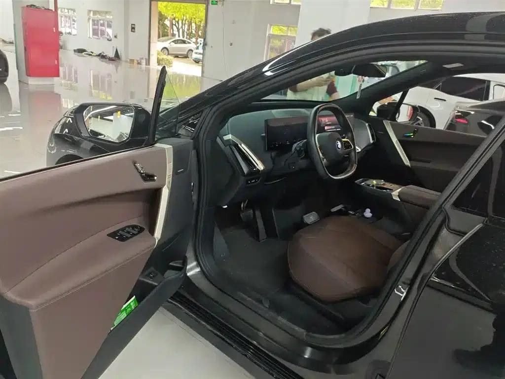 BMW iX 2022 xDrive40 — миниатюра 16